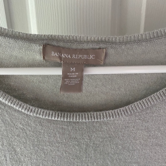 2/$25: Short Sleeve Sweater from Banana Republic - Picture 3 of 4